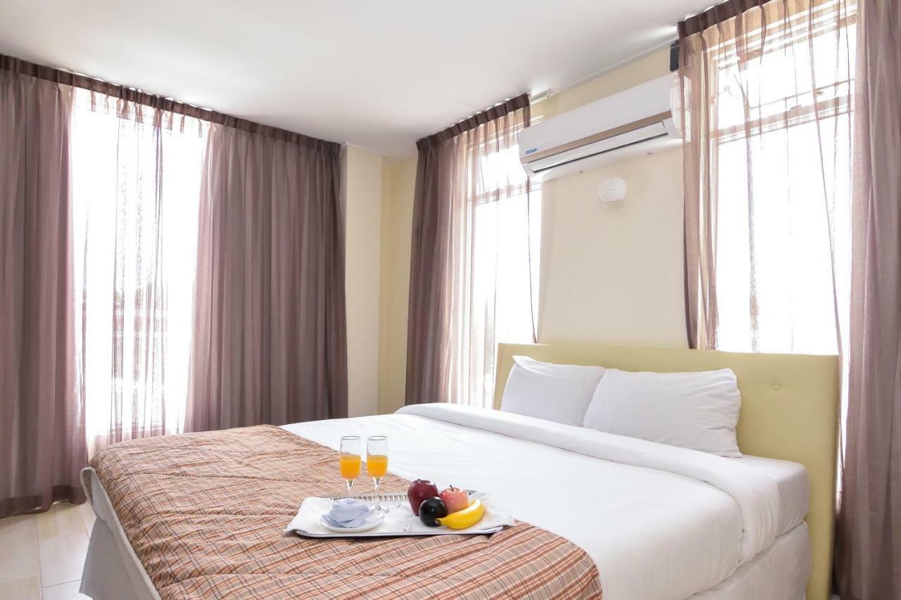 Queens Hotel Paramaribo Eksteriør bilde